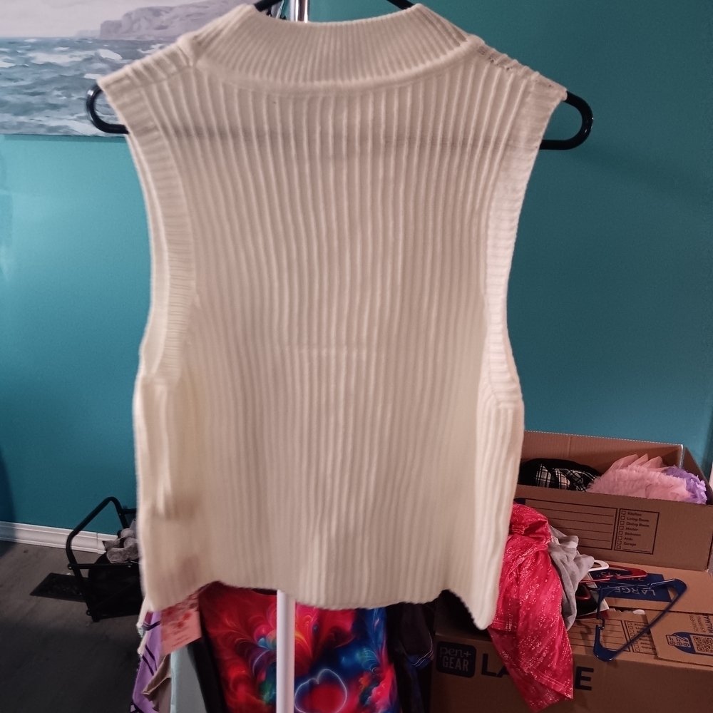 SHEIN Mod Cream Ribbed Tank Top with Floral Details - Picture 2 of 3